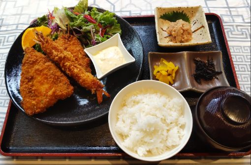 海鮮ミックスフライ&アジのなめろう定食